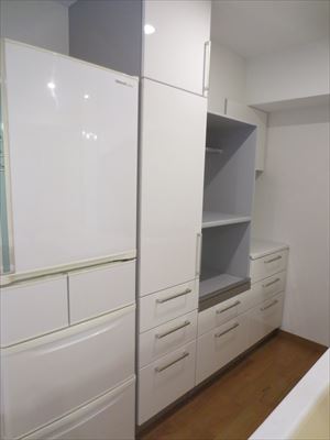 ご夫婦の会話が楽しめる明るい空間に ご夫婦の会話が楽しめる明るい空間に